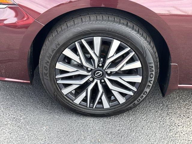 2024 Nissan Altima 2.5 SV AWD Sedan