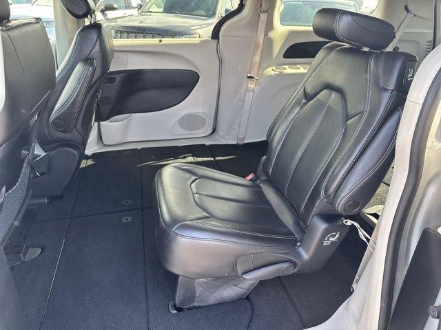 2023 Chrysler Pacifica Touring L FWD