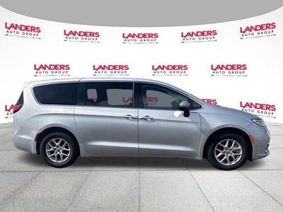2023 Chrysler Pacifica Touring L FWD