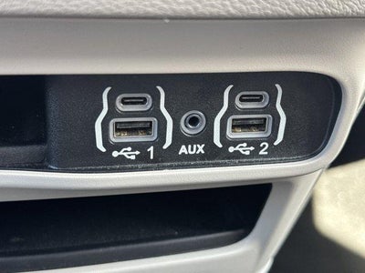 2023 Chrysler Pacifica Touring L FWD