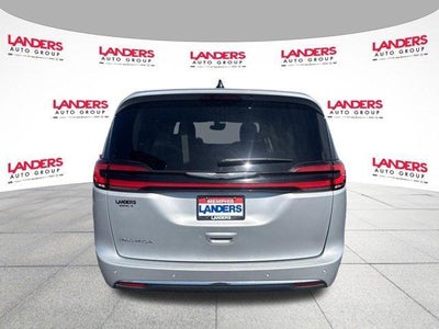 2023 Chrysler Pacifica Touring L FWD