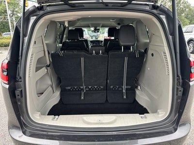 2023 Chrysler Pacifica Touring L FWD