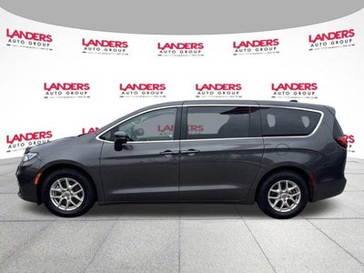 2023 Chrysler Pacifica Touring L FWD