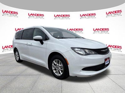 2023 Chrysler Voyager LX FWD