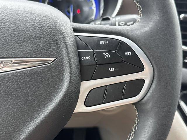 2023 Chrysler Voyager LX FWD