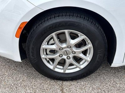 2023 Chrysler Voyager LX FWD