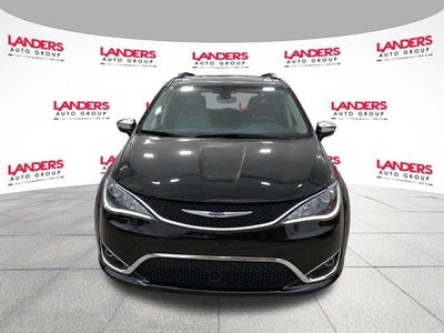 2019 Chrysler Pacifica Limited FWD