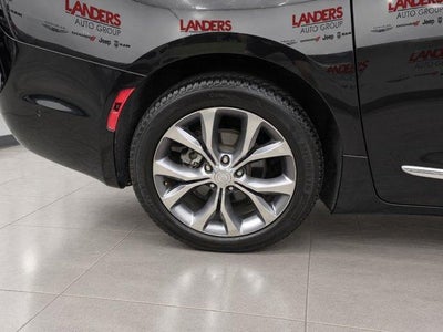 2019 Chrysler Pacifica Limited FWD