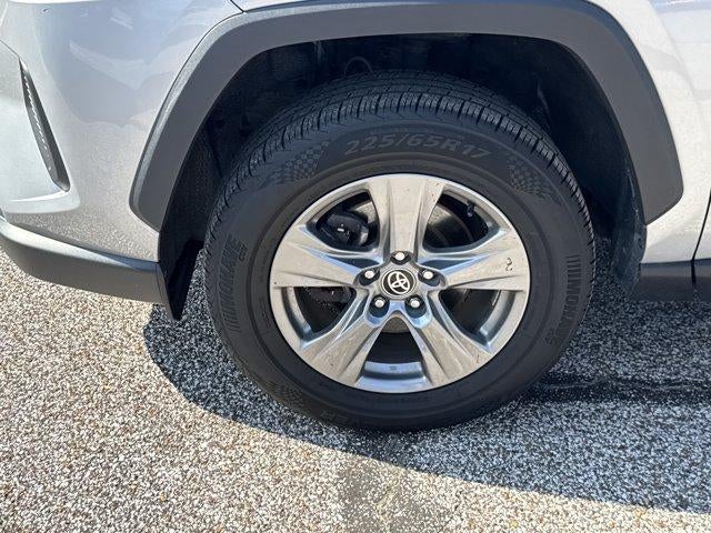 2024 Toyota RAV4 XLE FWD (GS)