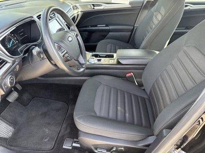 2017 Ford Fusion SE FWD
