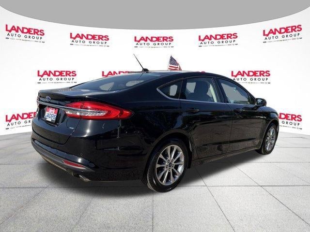 2017 Ford Fusion SE FWD