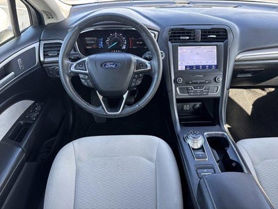 2020 Ford Fusion SE FWD