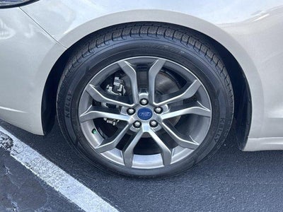 2019 Ford Fusion Hybrid Titanium FWD