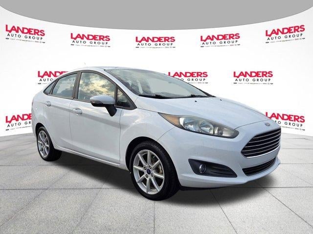2016 Ford Fiesta 4dr Sdn SE