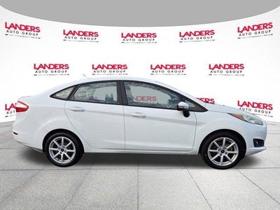 2016 Ford Fiesta 4dr Sdn SE