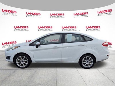 2016 Ford Fiesta 4dr Sdn SE