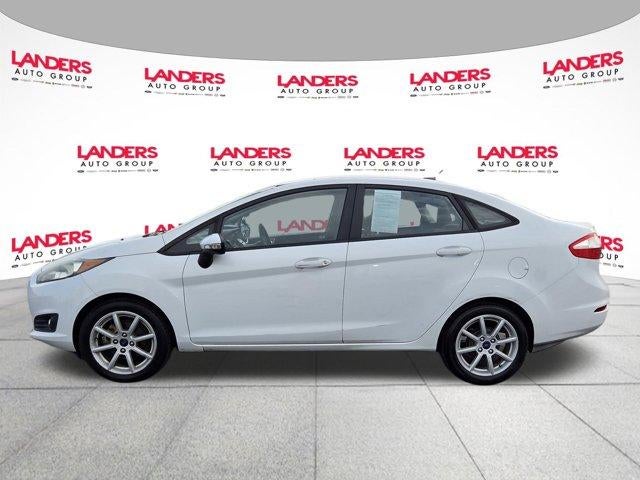 2016 Ford Fiesta 4dr Sdn SE