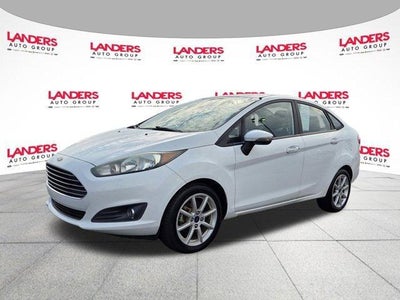 2016 Ford Fiesta 4dr Sdn SE