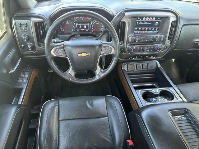 2018 Chevrolet Silverado 1500 Crew Cab Short Box 4-Wheel Drive High Country