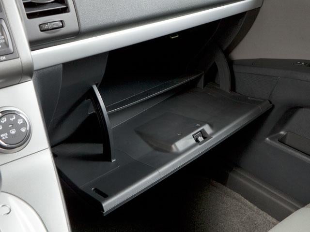 2011 Nissan Sentra 4dr Sdn I4 CVT 2.0