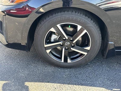 2025 Nissan Sentra SV CVT