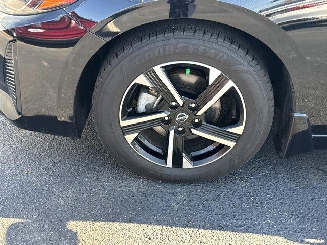 2025 Nissan Sentra SV CVT