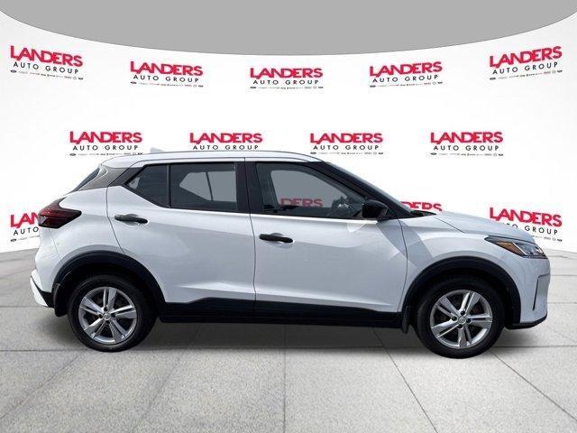 2021 Nissan Kicks S FWD