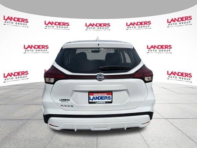 2021 Nissan Kicks S FWD
