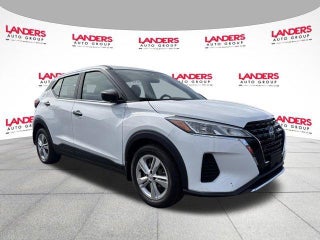 2021 Nissan Kicks S FWD