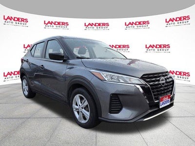 2023 Nissan Kicks S FWD