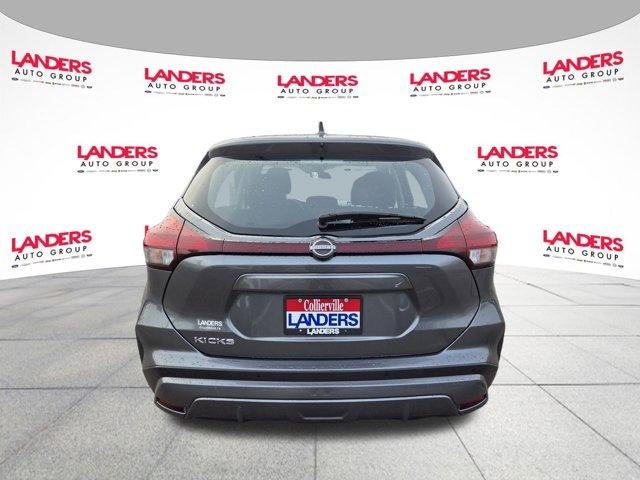 2023 Nissan Kicks S FWD