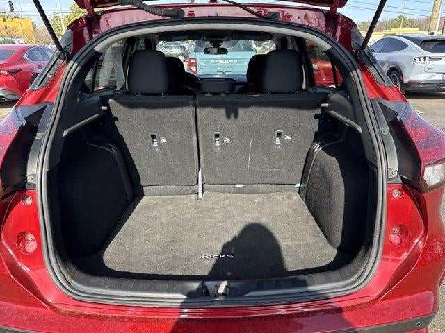 2023 Nissan Kicks SV FWD