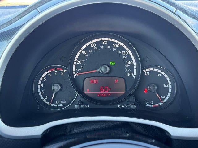 2013 Volkswagen Beetle Convertible 2dr DSG 2.0T PZEV