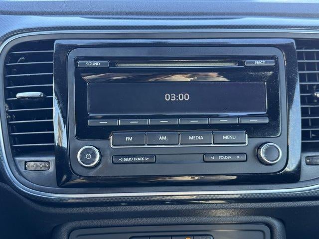 2013 Volkswagen Beetle Convertible 2dr DSG 2.0T PZEV