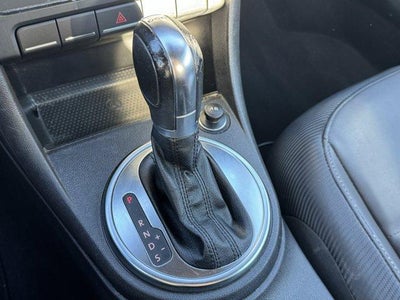 2013 Volkswagen Beetle Convertible 2dr DSG 2.0T PZEV