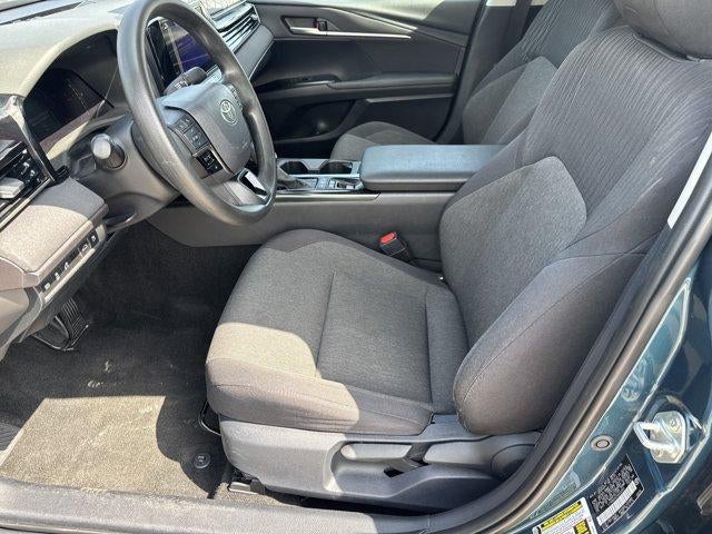 2025 Toyota Camry LE (SE)