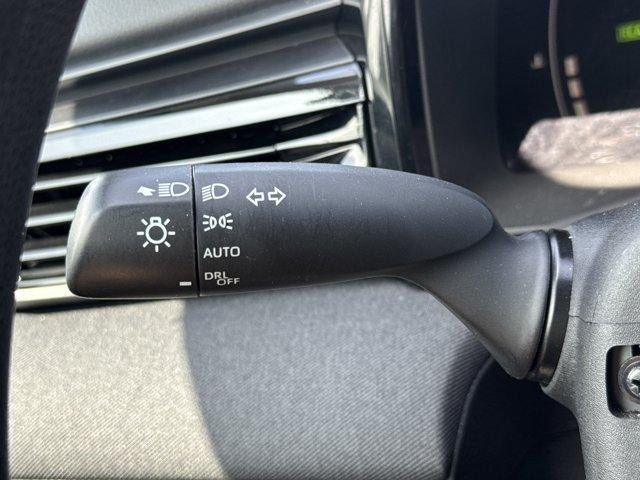 2025 Toyota Camry LE (SE)