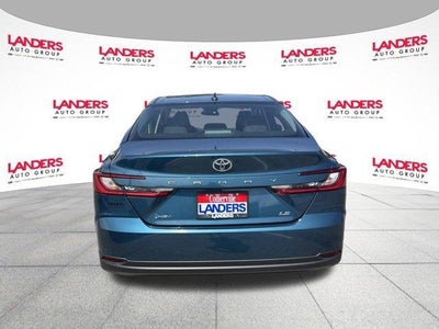 2025 Toyota Camry LE (SE)