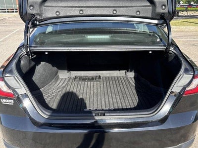 2025 Toyota Camry LE (SE)