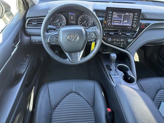 2023 Toyota Camry SE Auto (SE)