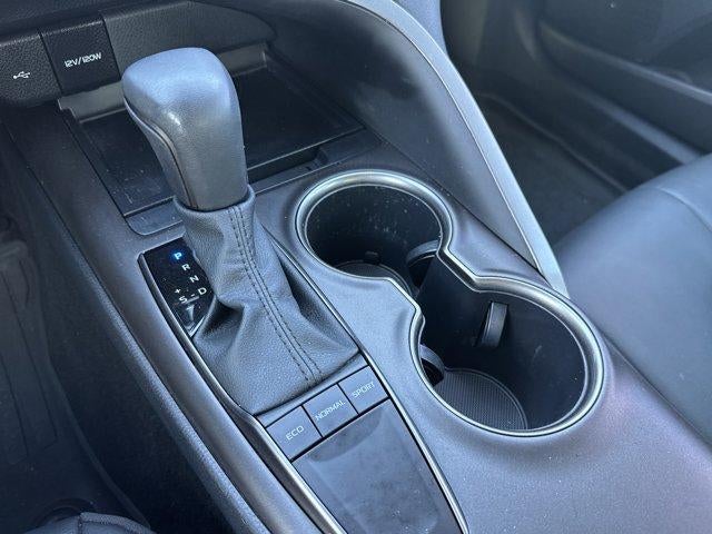 2023 Toyota Camry SE Auto (SE)