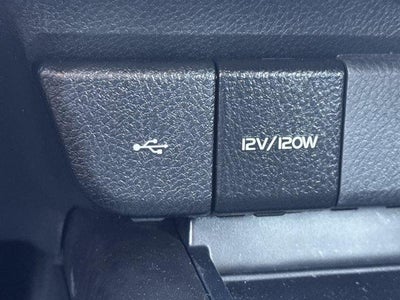 2023 Toyota Camry SE Auto (SE)