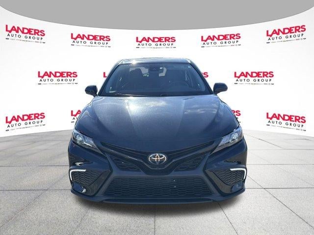 2023 Toyota Camry SE Auto (SE)