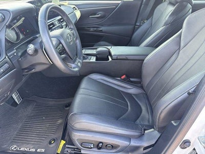 2022 Lexus ES 300h F SPORT FWD