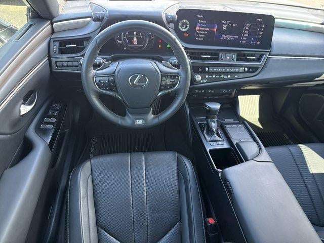2022 Lexus ES 300h F SPORT FWD