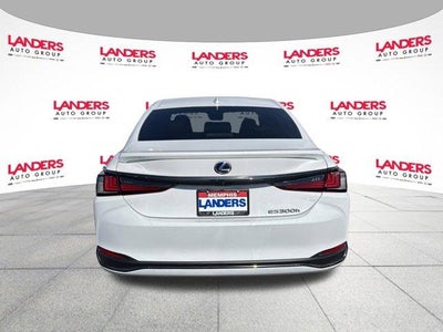 2022 Lexus ES 300h F SPORT FWD
