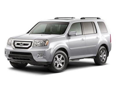 2011 Honda Pilot 2WD Touring with DVD Rear Entertainment System and Navigation