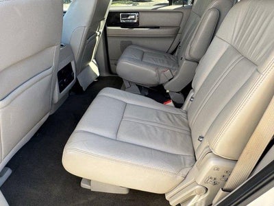 2015 Lincoln Navigator 4dr 3.5L V6 2WD