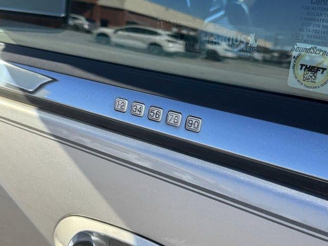 2015 Lincoln Navigator 4dr 3.5L V6 2WD