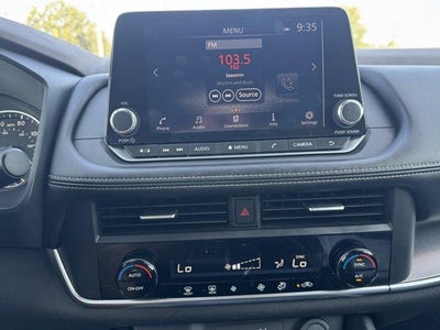 2023 Nissan Rogue FWD SV